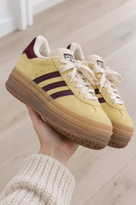 Adidas Gazelle Bold Wedge: Retro lift for everyday outfits